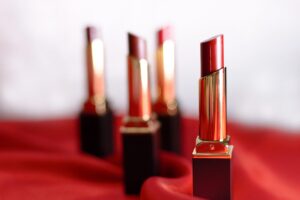 Comment savoir quel rouge à lèvres me va ?